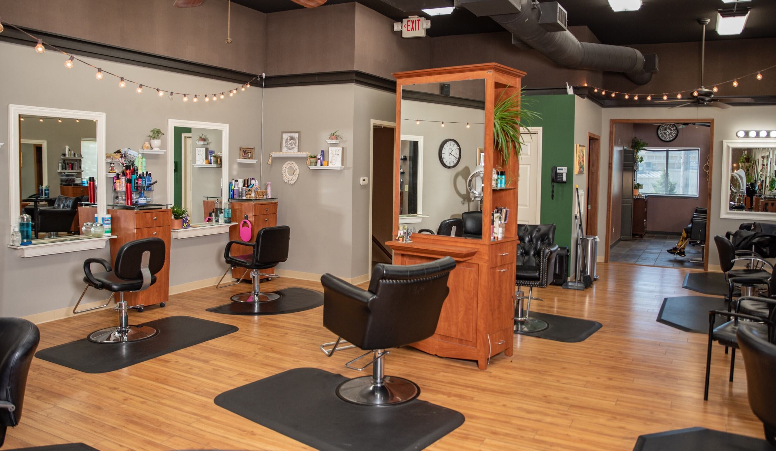 Previewing image 023.jpg
